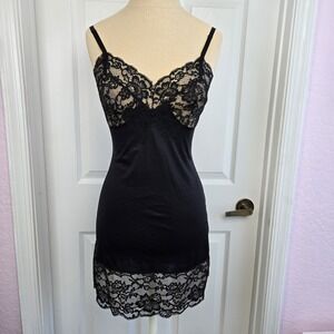Vassarette Vintage Black Lace Full Slip Nightgown Size 30 Lined Cups Made In USA